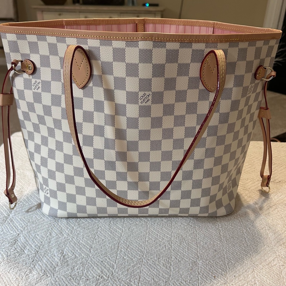 Neverfull MM. Rose Ballerine